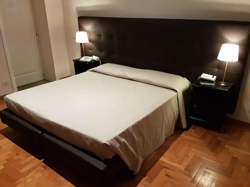Hotel Touring Wellness & Beauty Fiuggi Exterior foto